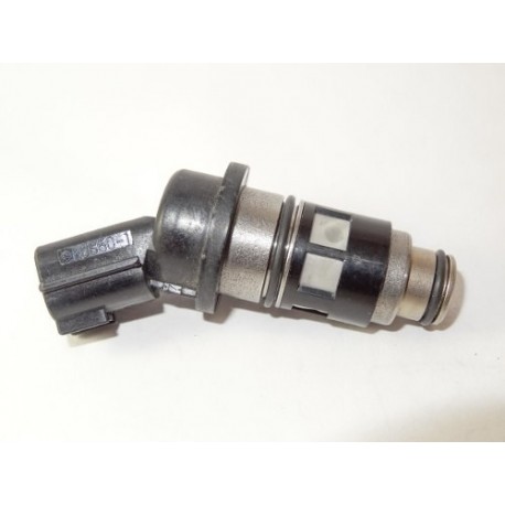 INYECTOR DE COMBUSTIBLE  DE COMBUSTIBLE  NISSAN.SENTRA.TSURU.GS1.GS2 1.6.96-0115904