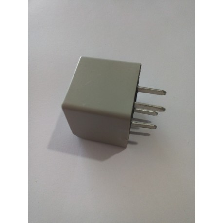 Relevador de accesorios electricos chevrolet 4 patas delgadas