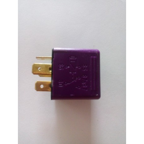 Relevador Universal 4 terminales normalmente abierto (color morado)